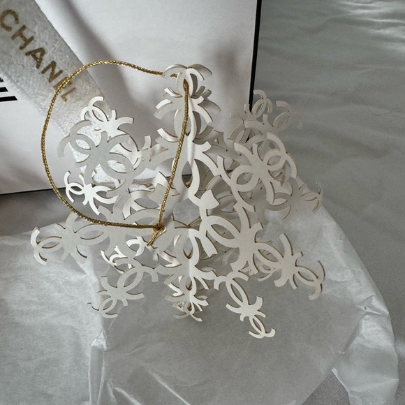 Chanel gift bag set - Picture 5 of 7